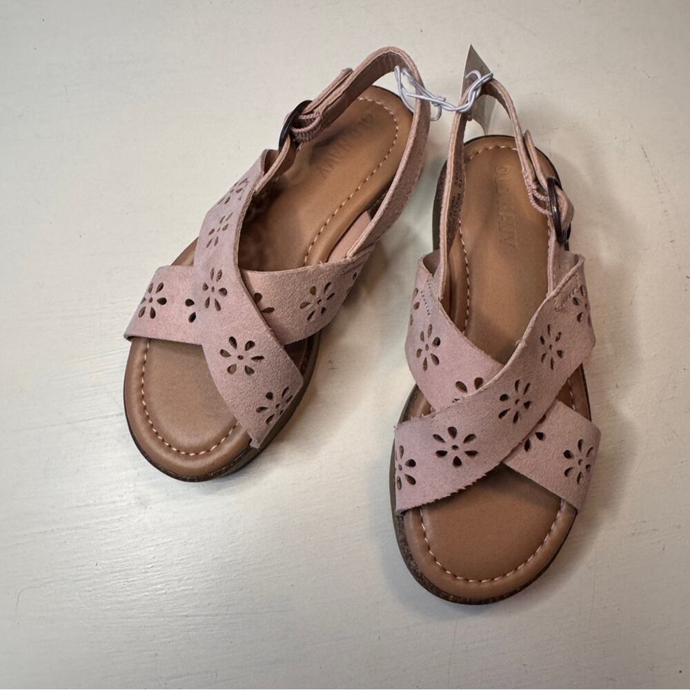 Old Navy Girls Ankle Strap Flower  Design Sweet Pink Platform Sandals Sz 12